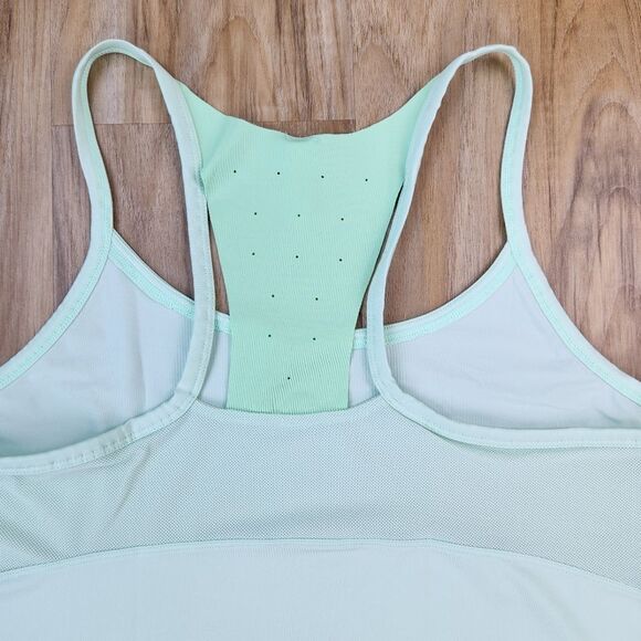 🔹️Under Armour Mint Racerback Heat Gear Athletic Sleeveless Top Large - Picture 4 of 10